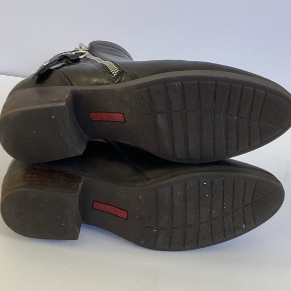 PIKOLINOS Black Leather Ankle Booties with Zipper - Picture 4 of 5